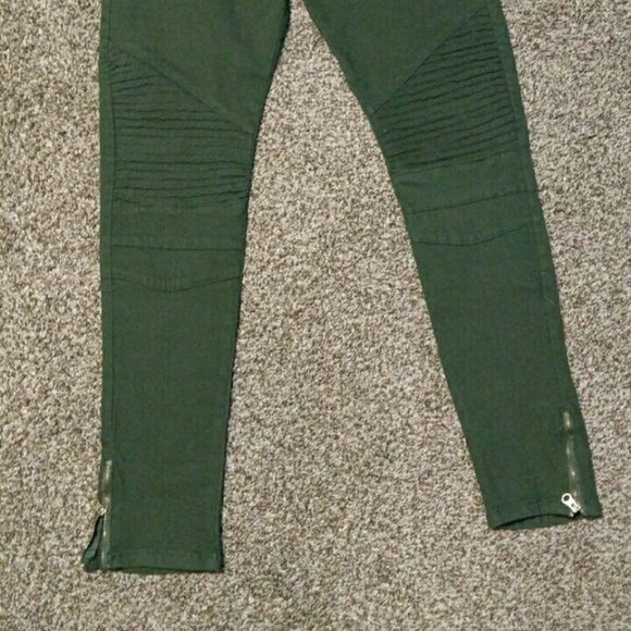 Green Moto Jeans s Large, about a size 8 to 10 - Picture 2 of 2